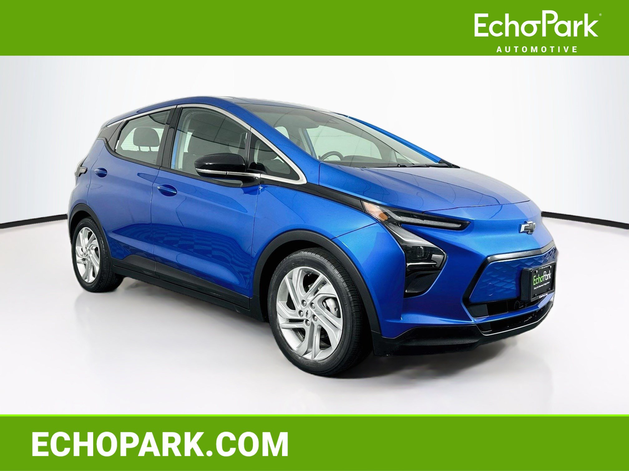Used 2022 Chevrolet Bolt LT FWD image 1