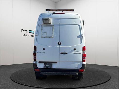 Used 2012 Mercedes-Benz Sprinter 3500 image 8