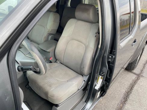 Used 2008 Nissan Frontier SE w/ SE Value Truck Pkg image 13