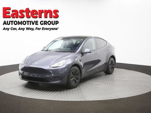 Used 2023 Tesla Model Y Long Range AWD/4WD image 50
