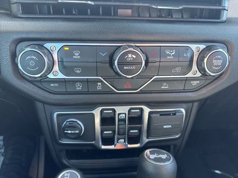 Certified 2026 Jeep Wrangler Unlimited Sport AWD/4WD image 22