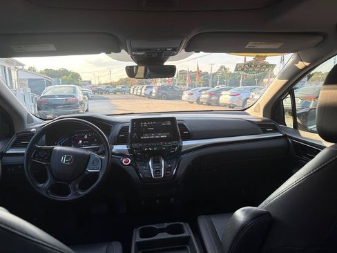 Used 2021 Honda Odyssey Touring image 15