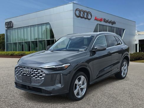 New 2025 Audi Q5 Premium Plus image 1