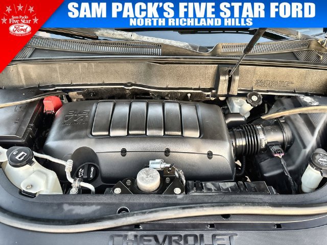 Used 2009 Chevrolet Traverse LT w/ California Edition Package FWD image 33