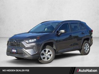 Used 2020 Toyota RAV4 LE FWD video 1