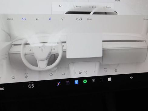 Used 2023 Tesla Model Y Long Range image 31