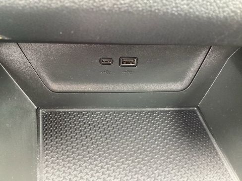 Used 2025 Chevrolet Equinox LT image 12