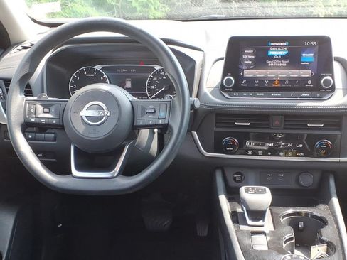 Used 2024 Nissan Rogue SV AWD/4WD image 11
