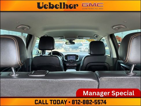 Used 2021 GMC Terrain SLT AWD/4WD image 11