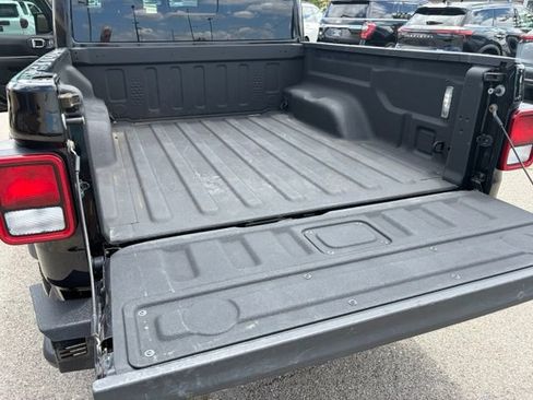 Used 2020 Jeep Gladiator Rubicon AWD/4WD image 32