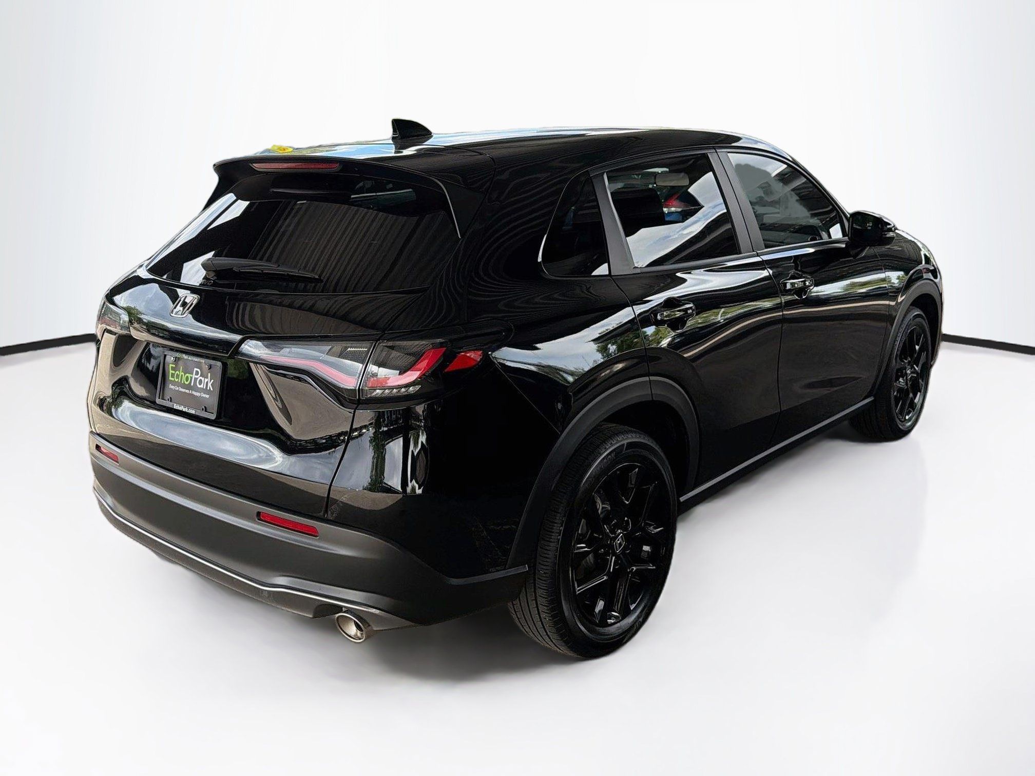 Used 2025 Honda HR-V Sport image 9