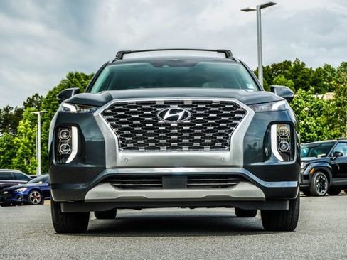 Used 2022 Hyundai Palisade Limited w/ Winter Package FWD image 7