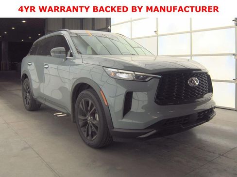 Certified 2025 INFINITI QX60 Luxe w/ Black Edition image 4