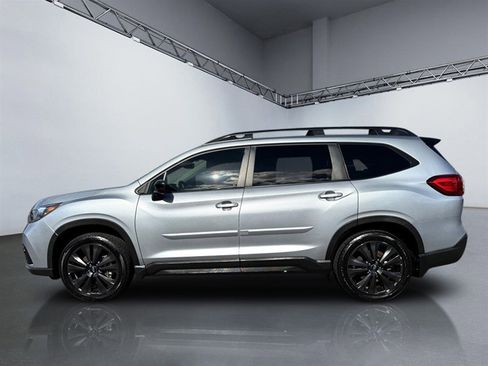 Used 2022 Subaru Ascent Onyx Edition image 2