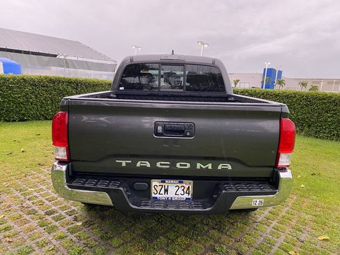 Used 2016 Toyota Tacoma SR5 image 6