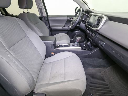 Used 2023 Toyota Tacoma SR5 AWD/4WD image 18
