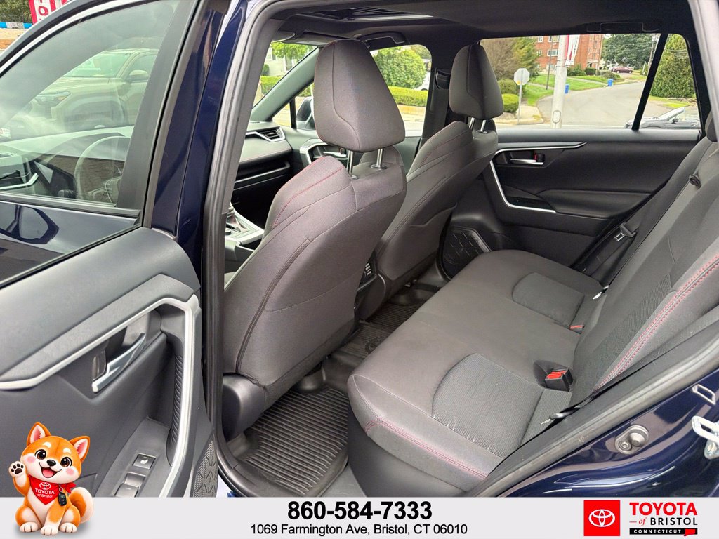Used 2024 Toyota RAV4 SE w/ Weather & Moonroof Package AWD/4WD image 31