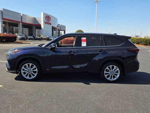 New 2026 Toyota Highlander Limited image 4