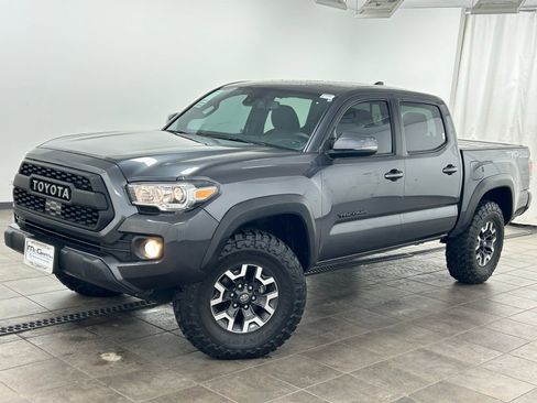 Used 2021 Toyota Tacoma TRD Off-Road w/ Technology Package AWD/4WD image 1