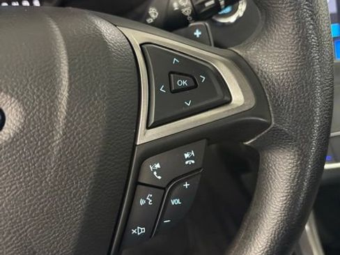Used 2019 Ford Fusion SE FWD image 17