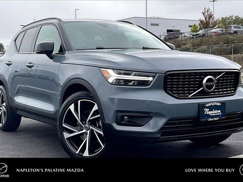 Used 2021 Volvo XC40 T5 R-Design w/ Climate Package image 1