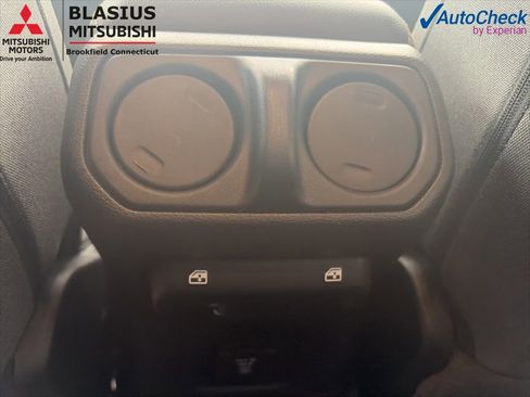 Used 2025 Jeep Wrangler Unlimited Sahara w/ Safety Group AWD/4WD image 37
