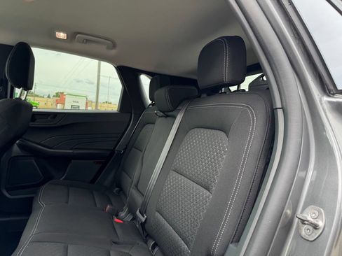 Used 2025 Ford Escape Active AWD/4WD image 12
