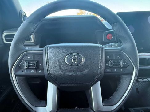 New 2025 Toyota 4Runner TRD Off-Road Premium image 12