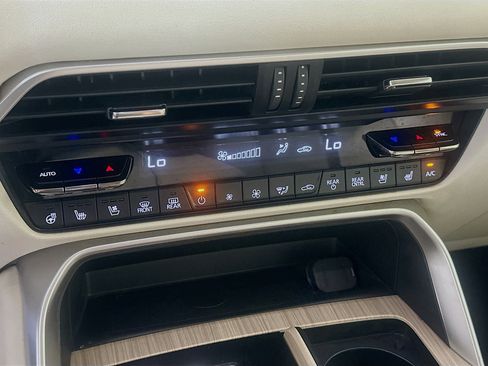 Used 2025 MAZDA CX-90 3.3 Turbo w/ Premium Plus Pkg image 24