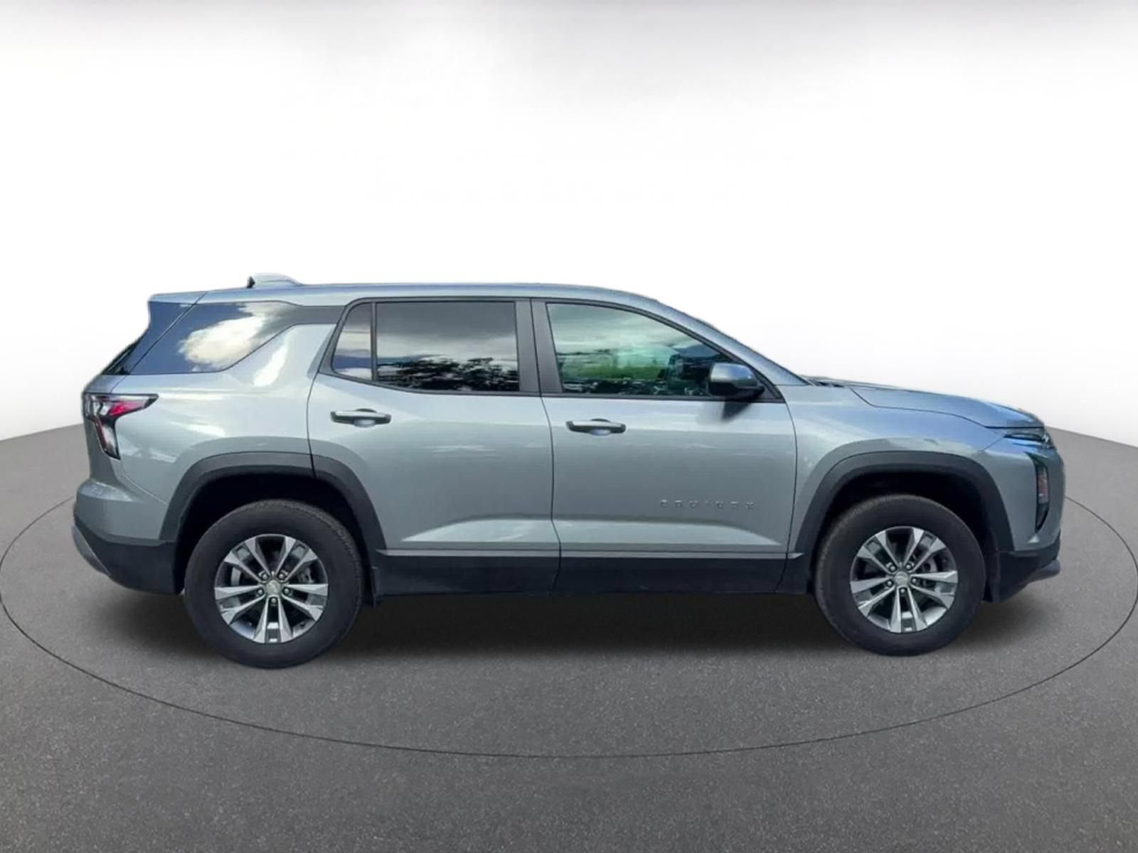 Used 2025 Chevrolet Equinox LT FWD image 15