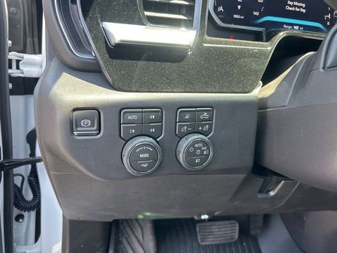 New 2026 Chevrolet Silverado 1500 LT Trail Boss w/ LT Trail Boss Premium Package AWD/4WD image 17