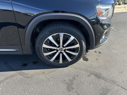 Certified 2022 Mercedes-Benz GLB 250 w/ Premium Package Lite image 13