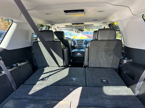 Used 2017 GMC Yukon XL SLT w/ Premium Edition image 13