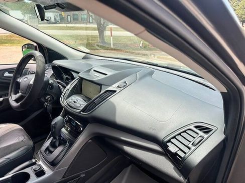 Used 2016 Ford Escape SE w/ SE Chrome Package AWD/4WD image 17