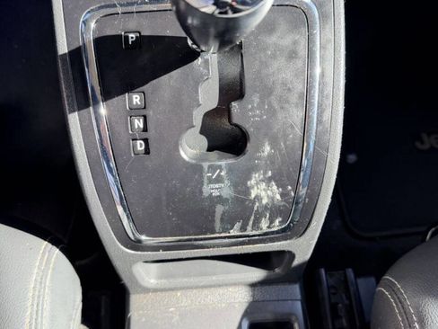 Used 2015 Jeep Patriot High Altitude AWD/4WD image 18