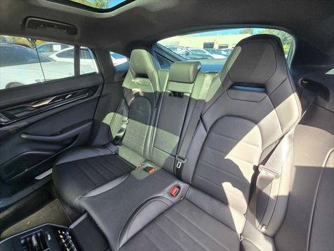 Used 2026 Porsche Panamera RWD image 17