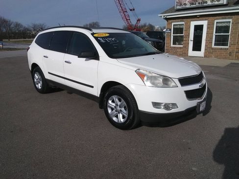 Used 2012 Chevrolet Traverse LS image 3
