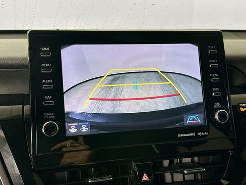 Used 2021 Toyota Camry XSE AWD/4WD image 18