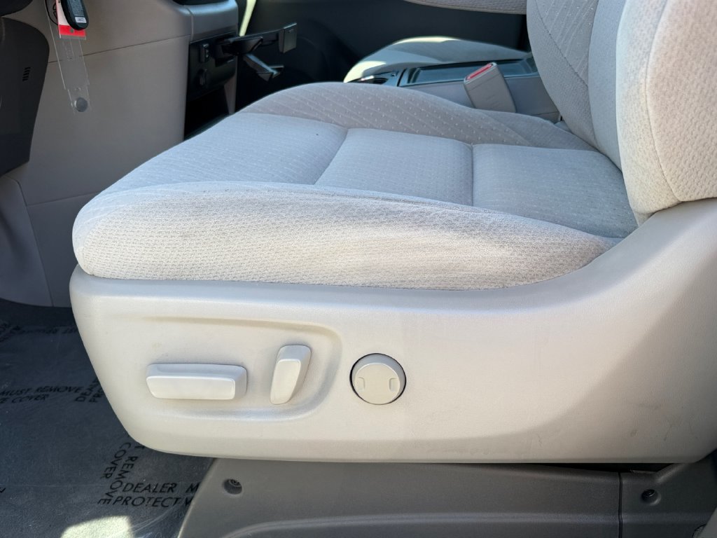 Used 2020 Toyota Sienna LE FWD image 18