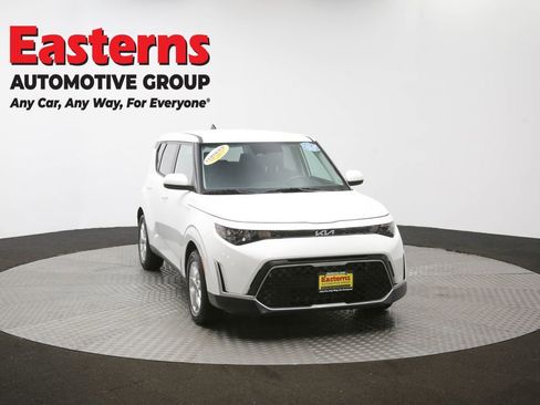 Used 2024 Kia Soul LX w/ Option Group 015 image 60