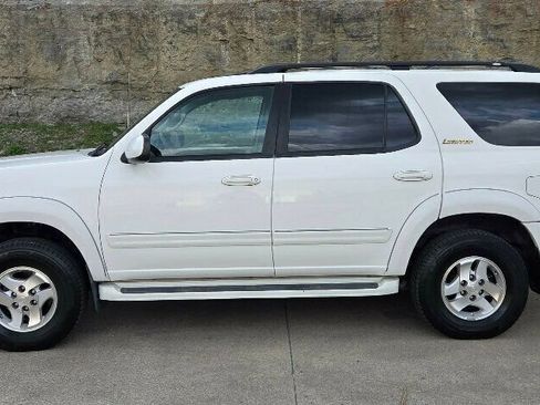 Used 2002 Toyota Sequoia Limited image 3