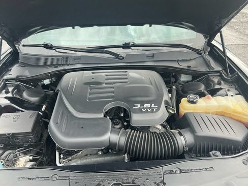 Used 2022 Dodge Charger SXT w/ Plus Group RWD image 25