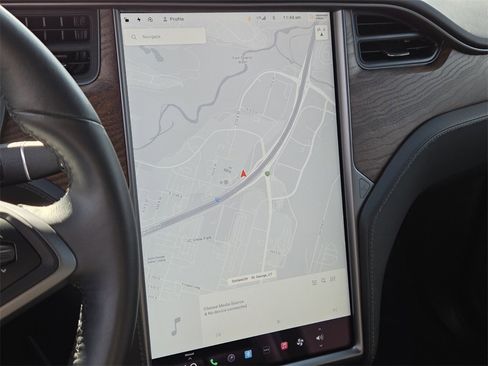 Used 2021 Tesla Model X Long Range image 18