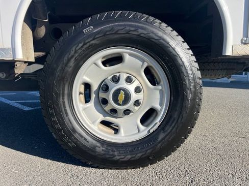Used 2020 Chevrolet Silverado 2500 W/T w/ WT Convenience Package AWD/4WD image 10