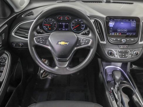Used 2023 Chevrolet Malibu LT image 37