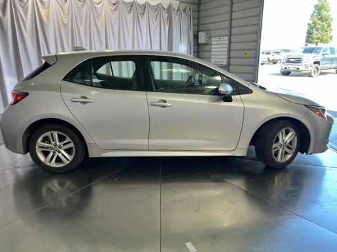 Used 2019 Toyota Corolla SE FWD image 4