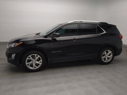 Used 2020 Chevrolet Equinox LT FWD image 2
