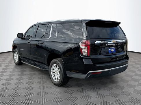 Used 2022 Chevrolet Suburban LT image 7