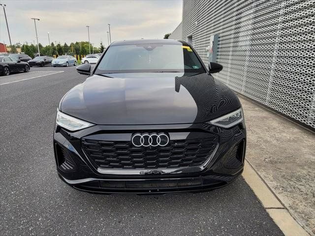 Used 2024 Audi Q8 e-tron Premium Plus w/ Premium Plus Package AWD/4WD image 10