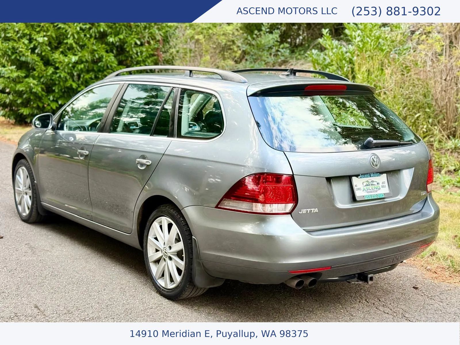 Used 2012 Volkswagen Jetta TDI FWD image 3